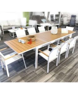 set da esterno con tavolo