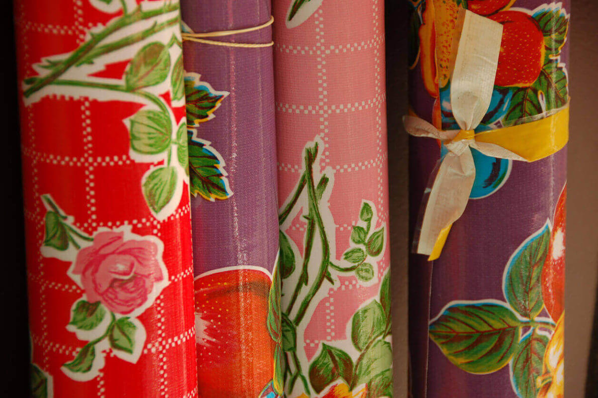Tovaglie in rotoli con diverse fantasie